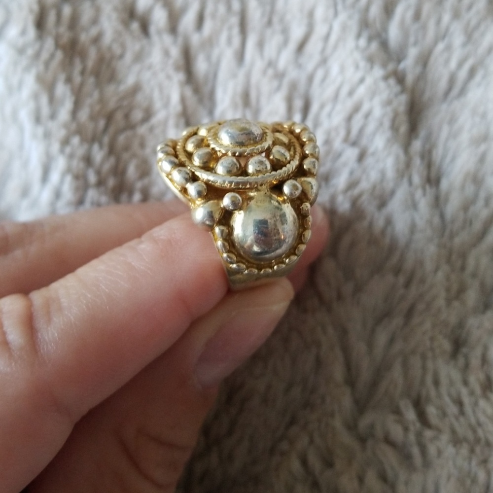 Costume ring - Picture 3 of 3